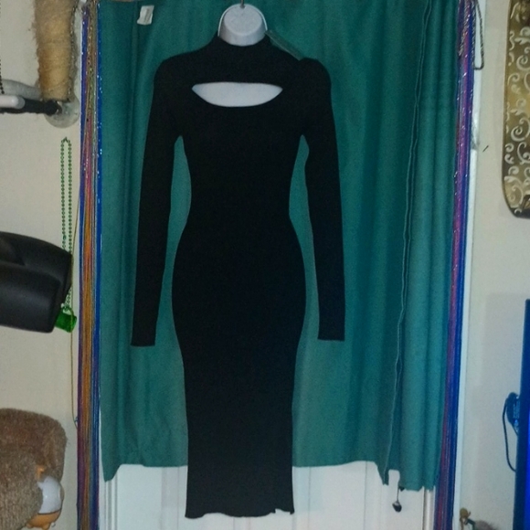 Women's long dress - Picture 1 of 3